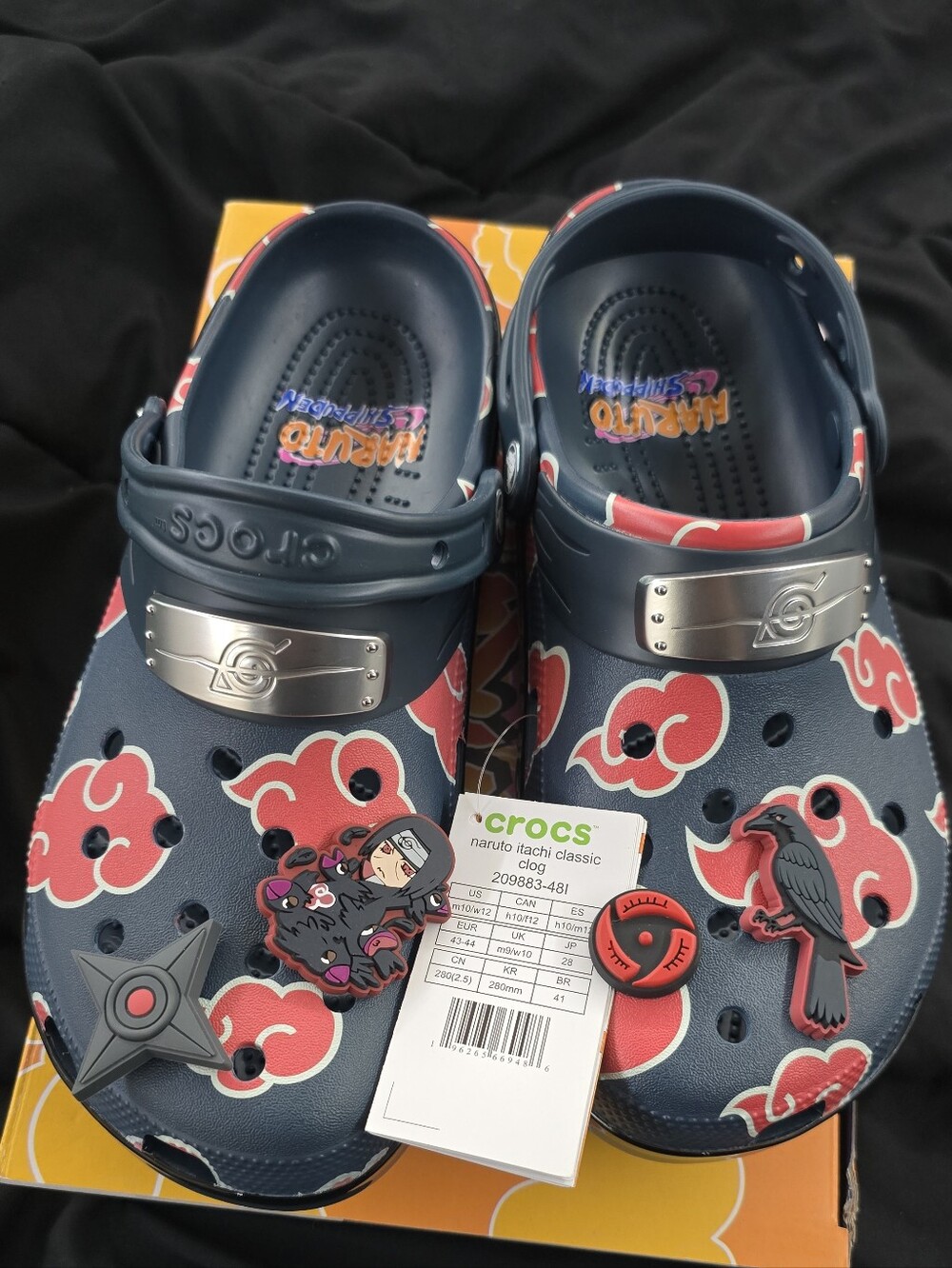 CROCS × Naruto Shippuden Itachi Akatsuki Themed Size 10 Men Classic Clog
